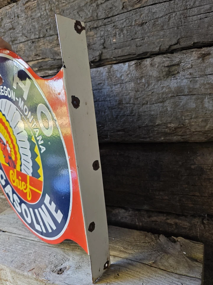 VINTAGE DOUBLE SIDED IDAHO CHIEF GASOLINE PORCELAIN FLANGE SIGN 17.5" X 17" - Image 4 of 4