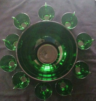 Anchor Hocking EMERALD GREEN Punch Bowl w/ 10 Cups (FREE SHIPPING)