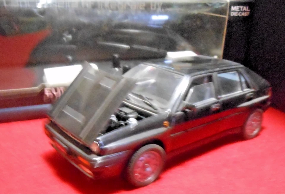 lancia delta hf integrale 1/18 - Immagine 2 di 4