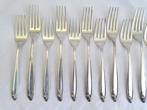 WALLACE STERLING FLATWARE / ASSORTED / 37 PIECES / WITH CASE / CBa1 - Picture 4 of 24