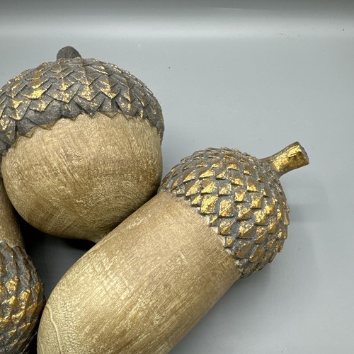 3er Set Resin Holz Eicheln mit Goldakzenten - Bild 2 von 8
