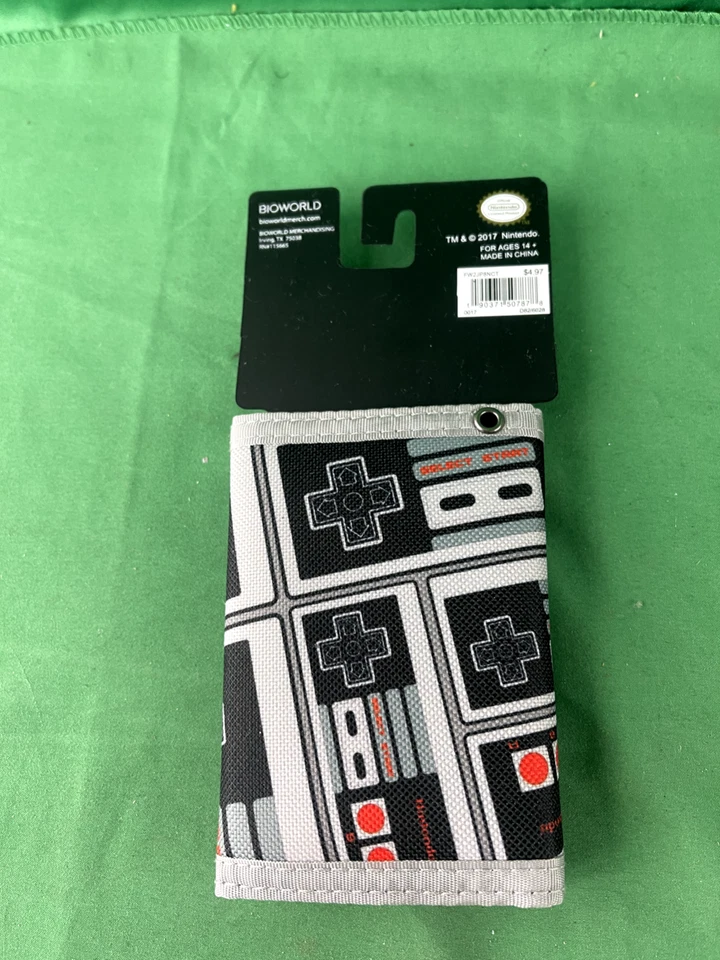Nintendo Tri Fold Wallet Canvas Official NEW - Image 2 of 2