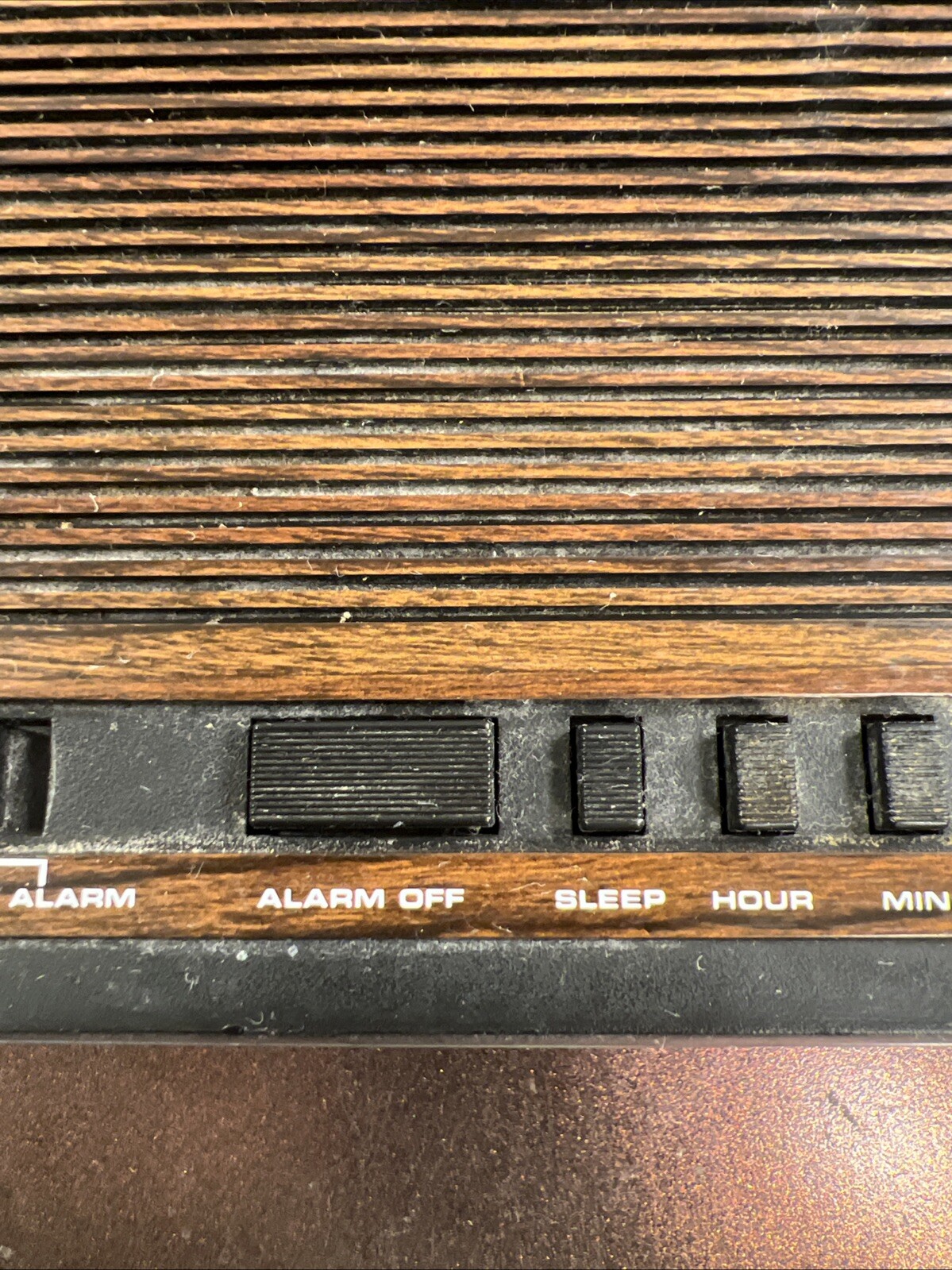 Vintage Spartus AM/FM Alarm Clock Radio Model 0107-61 Tested