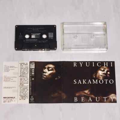 坂本龍一 Avec Piano 書籍とカセットテープ 坂本龍一 Avec Piano 書籍