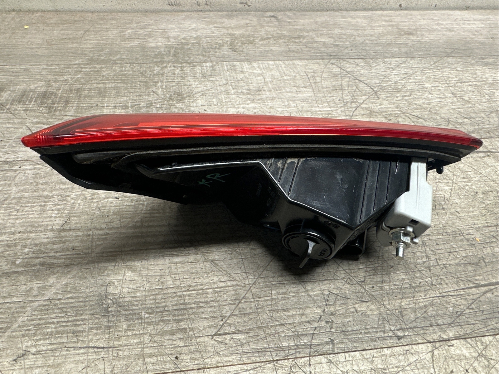 06700046630 I 2014 - 20 MASERATI GHIBLI PASSENGER RIGHT REAR INNER TAILLIGHT OEM