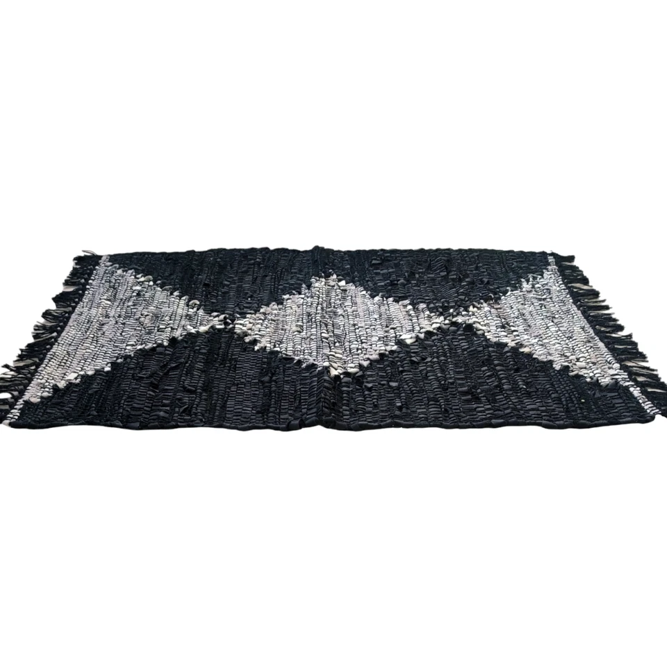 Alfombra geométrica de cuero ignífuga 24x36 pulgadas (60x90 cm) - Alfombra artística resistente al calor Foto 3 de 4