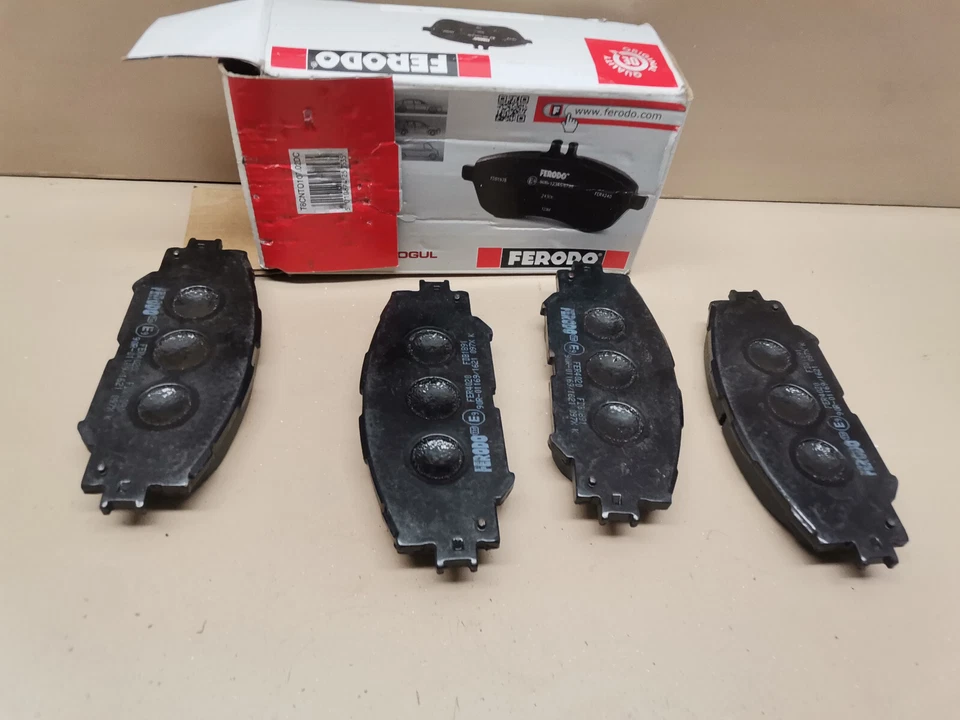 Plaquettes De Frein avant TOYOTA AURIS RAV 4 URBAN COROLLA YARIS VERSO - Photo 2/3