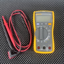 Fluke 117 True RMS Multimeter With Leads No Case -EXCELLENT CONDITION