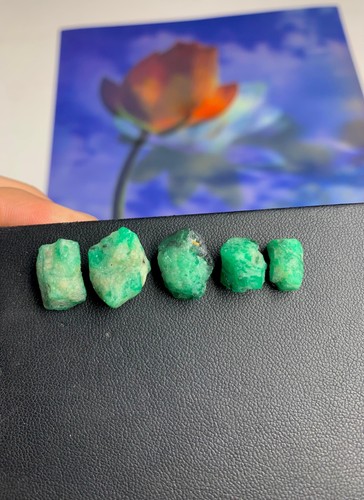 Emerald crystal - Picture 8 of 9