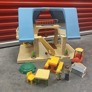 Vintage Little Tikes Dollhouse Large Blue Roof 1989 Mid Century W/Furniture