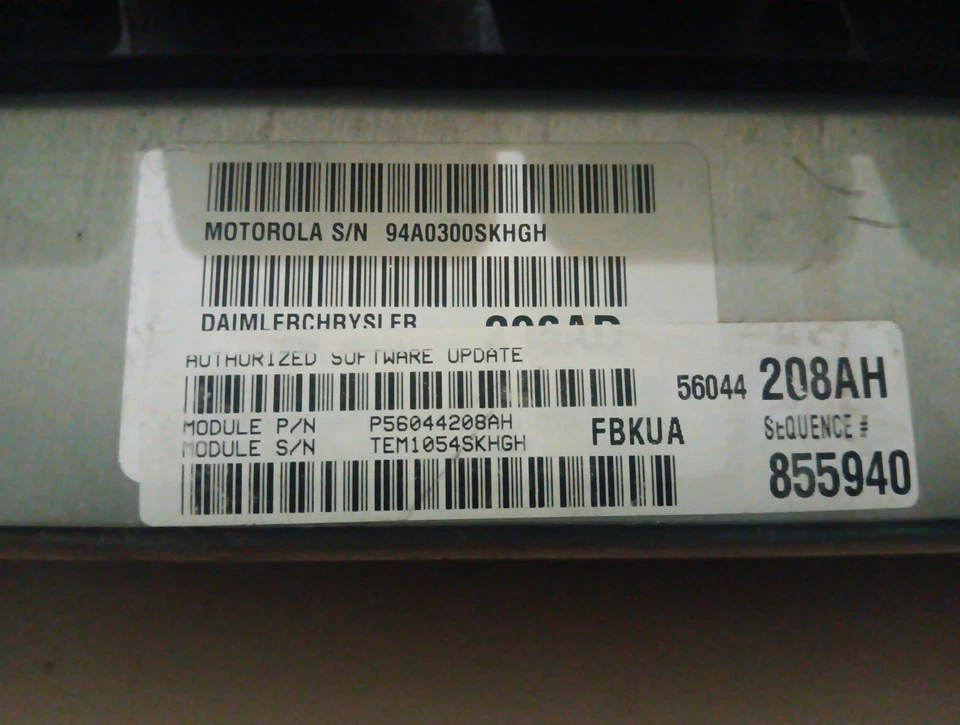 Módulo de control del motor plug and play 2004 jeep liberty 3,7 L vin programado Foto 2 de 2