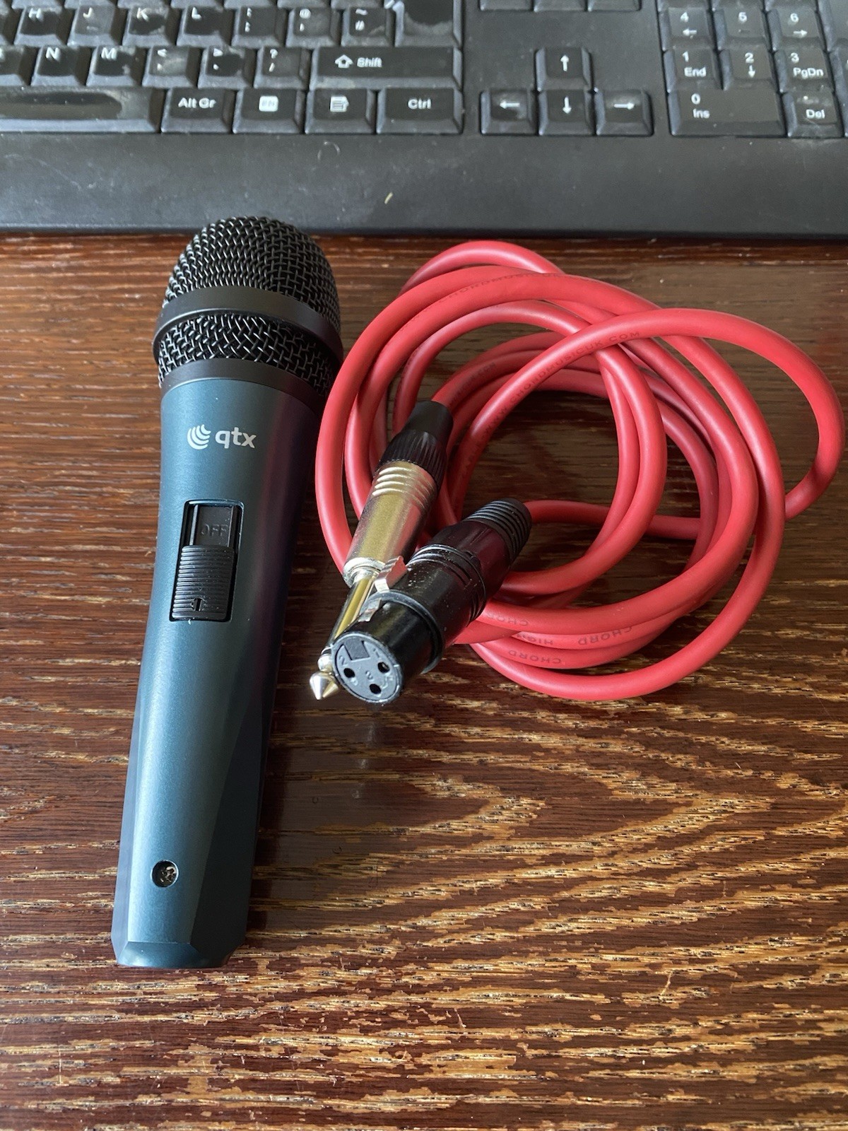 QTX DM18 Dynamic Vocal Microphone & 1m XLR Jack Lead (Tested)