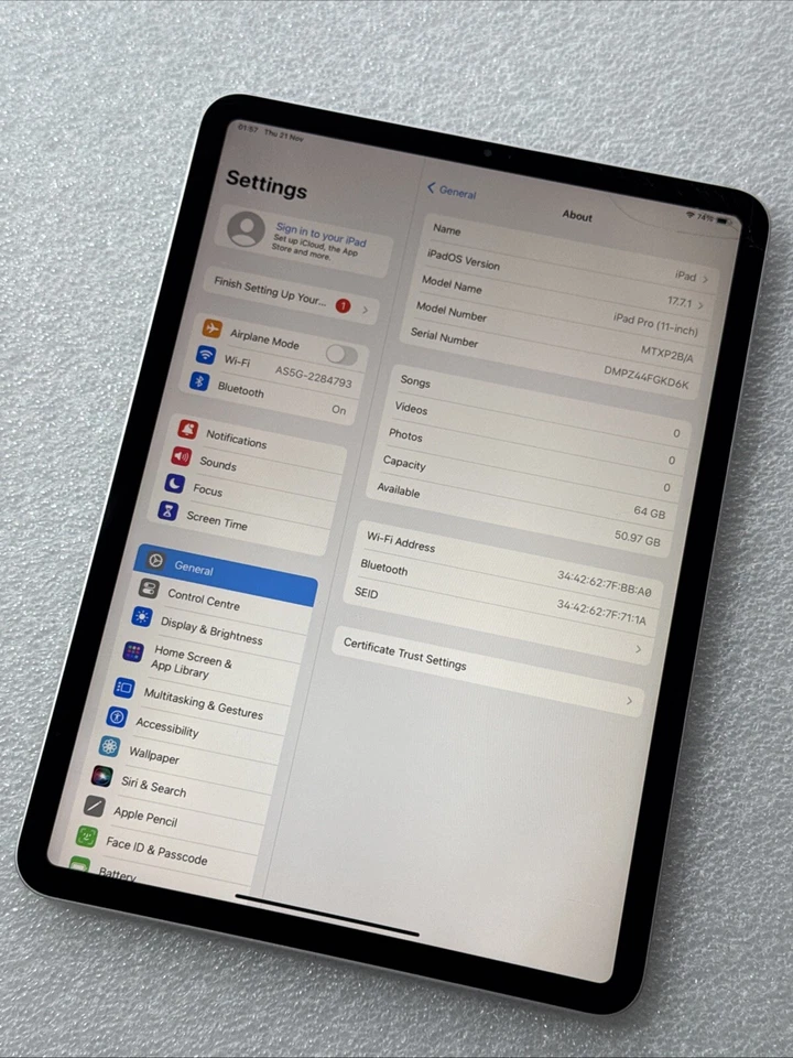 Apple iPad Pro 11" A1934 Wi-Fi Only Space Silver 64GB - PLS READ - Ref: 816 - Image 3 of 4