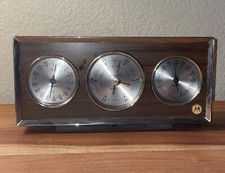 Rare Vintage AIRGUIDE MOTOROLA Bakelite 3 Guage Desktop Weather Station