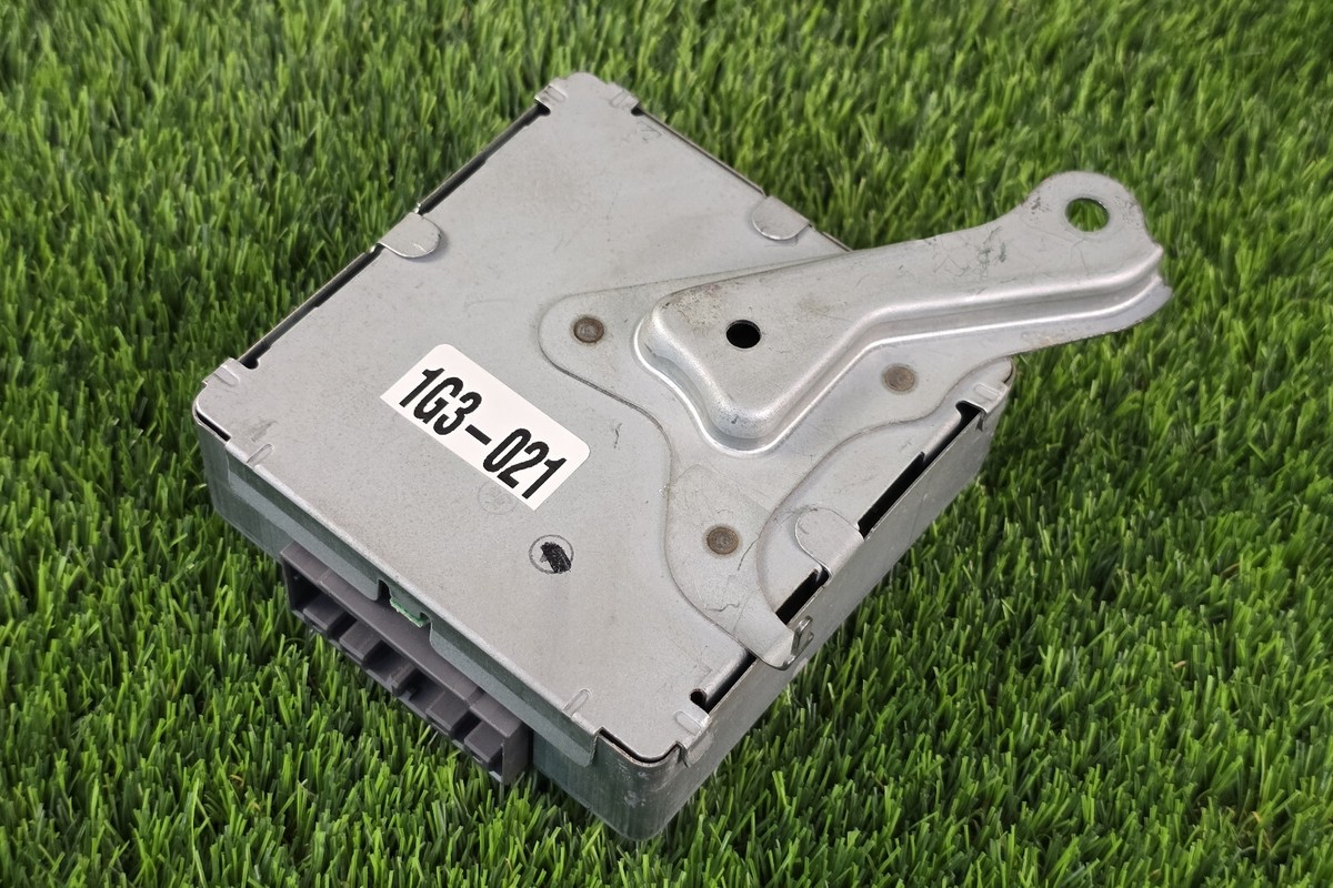 Toyota Hilux Surf 2000-2001 4WD Control unit oem jdm used