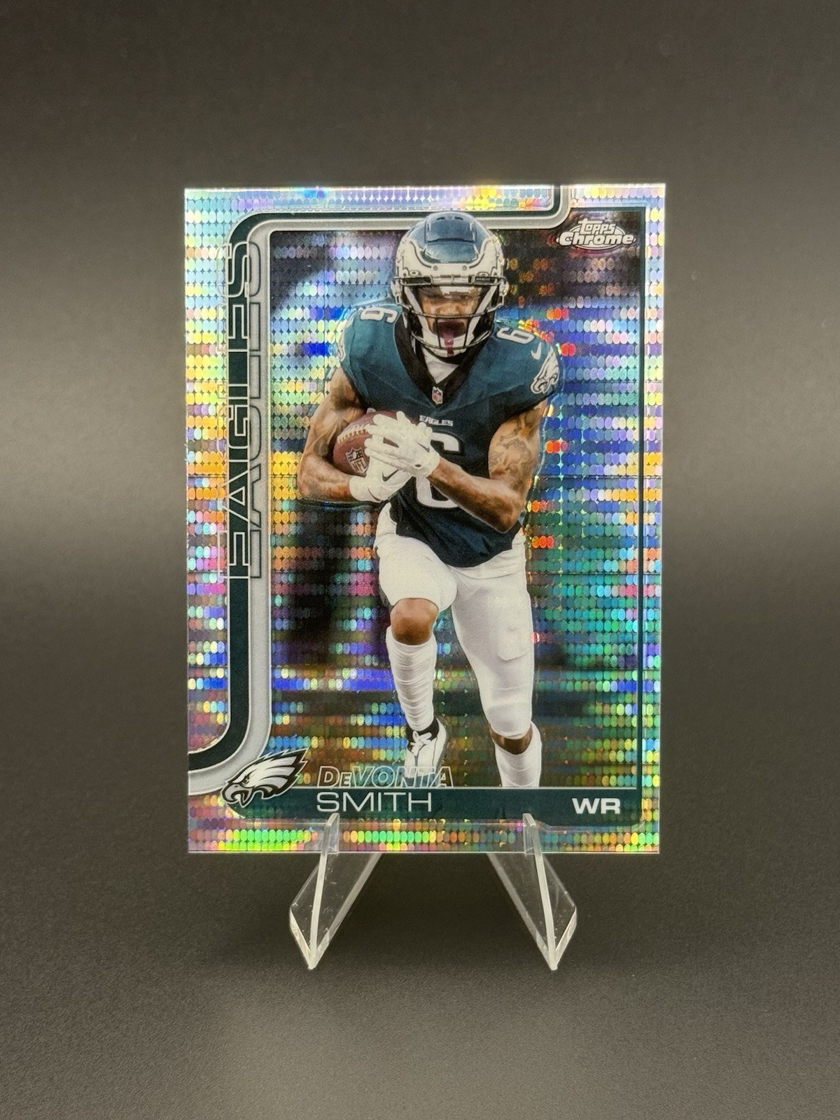 2025 Topps Chrome - DeVonta Smith #244 Pulsar Refractor