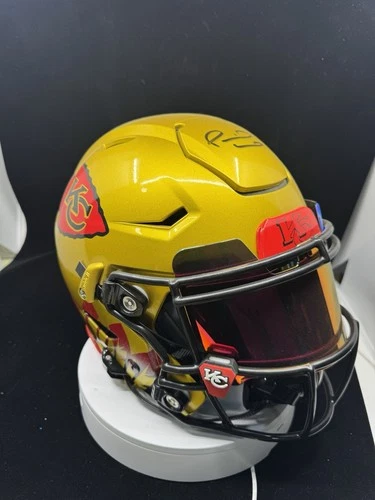 Patrick Mahomes Signed Fully Custom Painted SpeedFlex Authentic Helmet 1/1