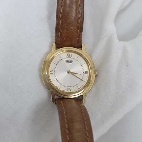 Seiko Quartz 4N00 0948 Gold Tone Roman Numeral Ladies Dress Watch Japan Slim