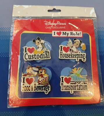 I Love My Role Mickey Tinker Bell Chip  n Dale Cast Exclusive Disney Pin Set