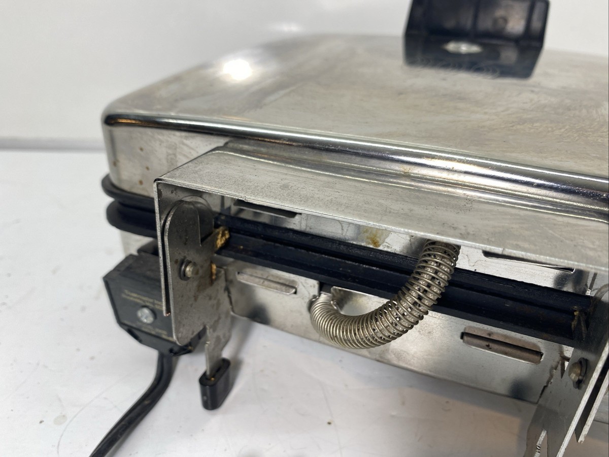Vintage Toastmaster Pizzelle Cookie & Waffle Maker Reversible