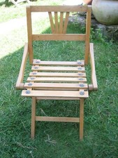 Ancienne chaise ENFANT en bois jardin vintage Pliante