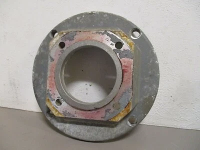 Dayton 4Z730 Speed Reducer C304581 Shaft Front Seal Housing Cover Flange - Image 1 of 4