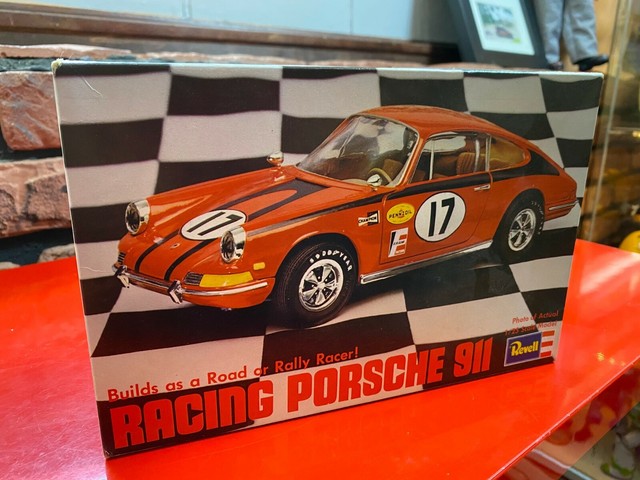 porsche 911 revell