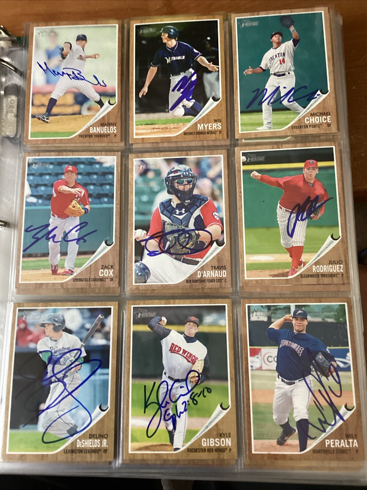 2011 TOPPS HERITAGE MINORS SIGNED AUTOGRAPHED CARDS