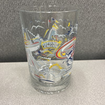 Walt Disney 25th Anniversary Goofy Glass Typhoon Lagoon Blizzard Beach 1996
