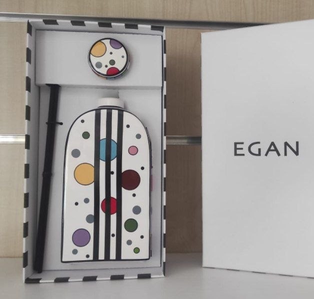Egan Profumatore Warà Ceramica Decorata Sfondo Bianco 9x17 cm — foto 3