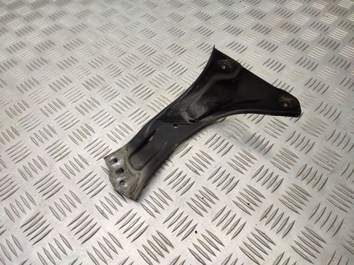 Volkswagen PASSAT B7 USA 2013 Rechts Halterung Kotflügel 561821136 SAU92203