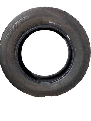 P235/65R18 Dextero Touring DTR1 106 H Used 8/32nds