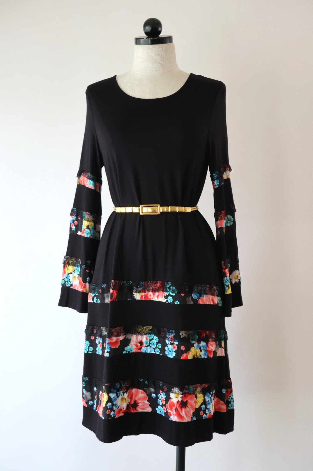 Vestido Camiseta Desigual Negro Jersey Colorido Floral Rayas Encaje Volantes Mujer L