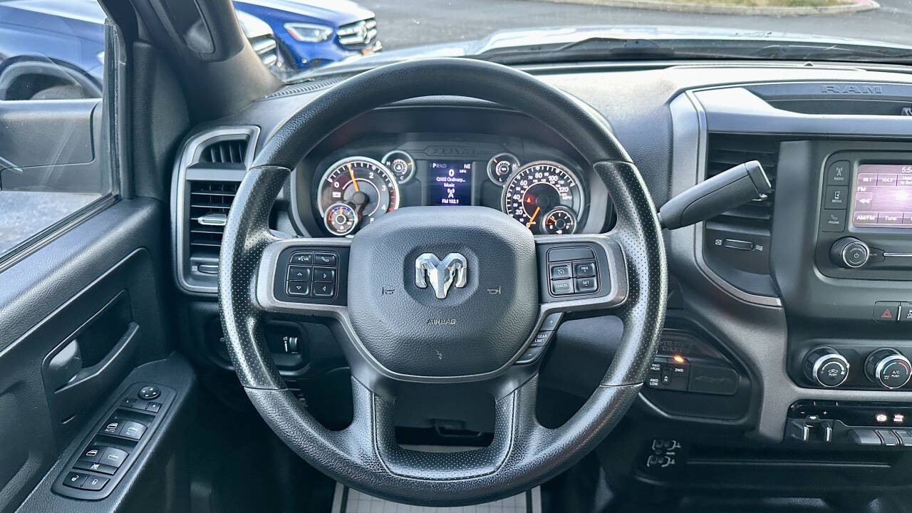 2022 Ram 2500 Tradesman 4x4 4dr Crew Cab 8 ft. LB Pickup thumbnail 21