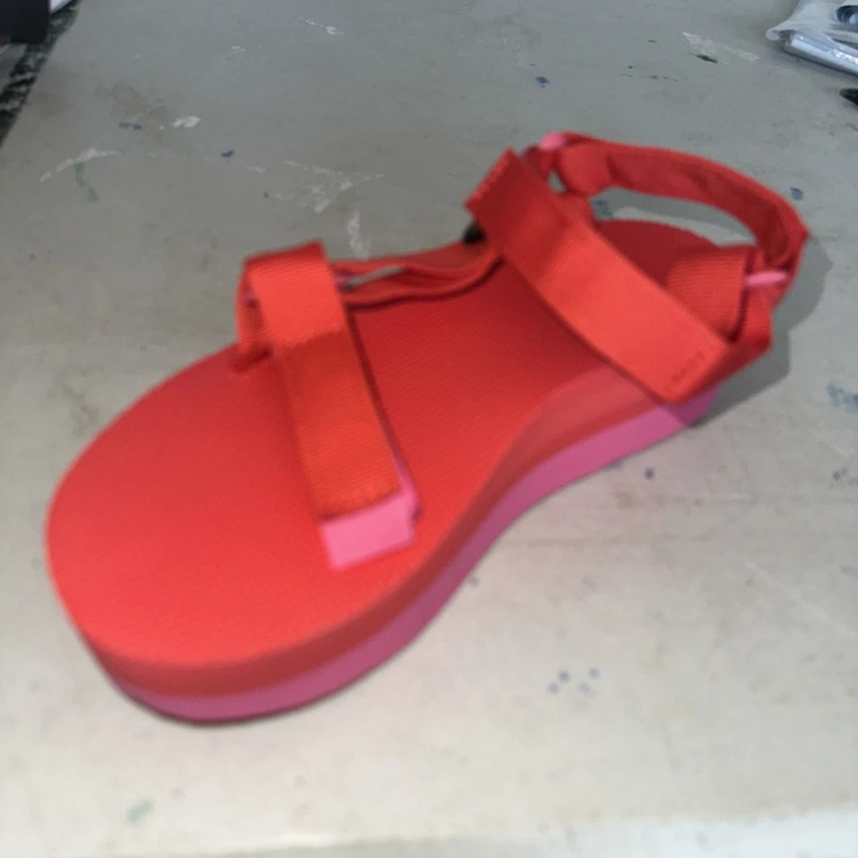 SANDALIAS PLATAFORMA UNIVERSAL FORMA PLANA ROSA TEVA HOT, MUJER US 8 Foto 3 de 4