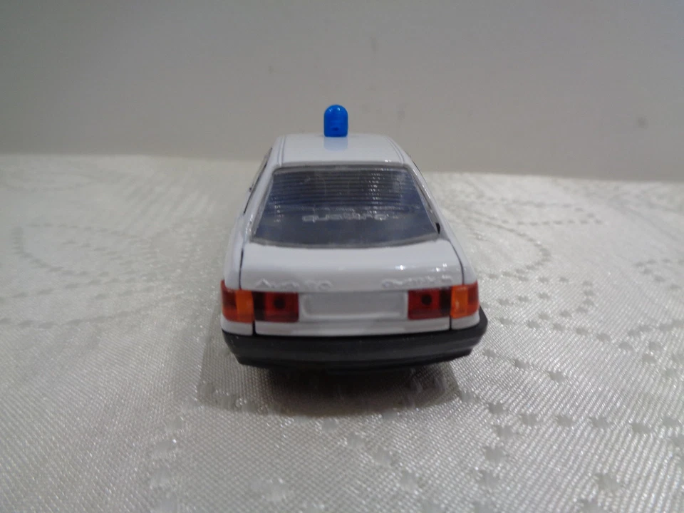 SCHABAK Modell (Germany) N°1035 "AUDI QUATTRO POLIZEI" 1/43 bel état - Photo 4/4