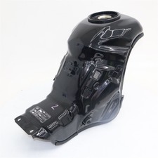 Genuine Carbon Fiber Eagle-Shaped Logo Tank Pad+Fuel Cap Cover 04-23
