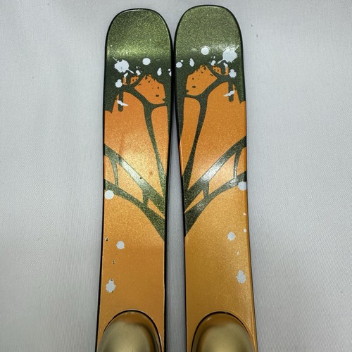 Rainbow High Poppy Rowan Snow Ski - Bild 8 von 8