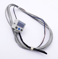 SMC ZSE80-02-T 12-24VDC 205mA Digital Vacuum Switch -used-