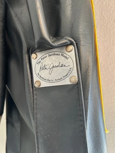 MacKenzie JACOBSEN Model Leather walker Bag INTERNAL UMBRELLA HOLDER SALE PRICED