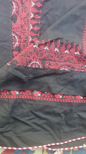 Bedouin Palestinian embroidered ethnic dress - Picture 9 of 9