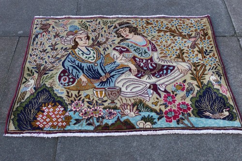 Vintage Hand Made Traditional Oriental Wool Beige Pictorial Animal Rug 82x101cm