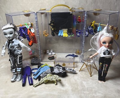 Rainbow High Deluxe Fashion Closet Clothes Shoes Case + Shadow High Ash & Amaya