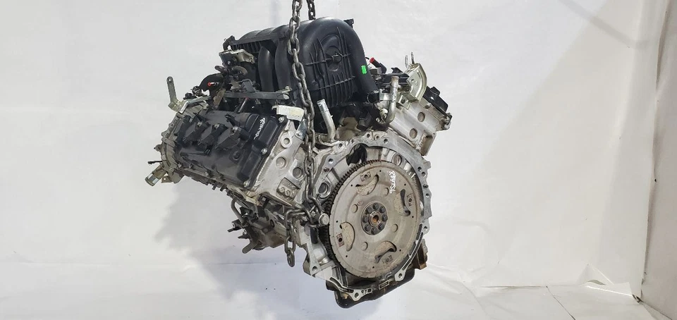 Nissan NV3500 2500 HD 2012 2016 motor OEM motor 5,6 L tracción trasera automática V8 Foto 3 de 4