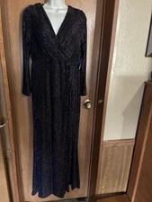 Night Way NWT size 10P Elegant Black Evening Gown Holidays Christmas