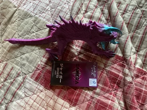GAMERA REBIRTH JIGER BANDAI MOVIE MONSTER SERIES VINYL FIGURE 11” LONG 4” TALL