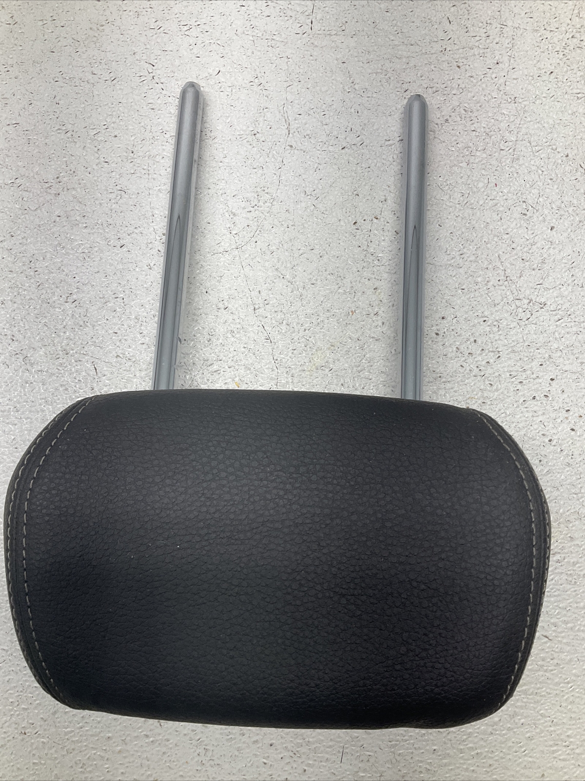 2013-2016-bmw-335i-328i-f30-rear-right-or-left-seat-headrest-white