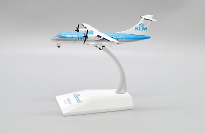 ATR42-300 KLM EXEL REG: PH-XLD WITH STAND - JC WINGS XX20147 1/200