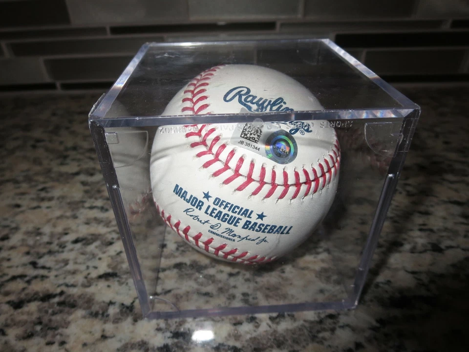 Yasmany Tomas Arizona Diamondbacks Major League Baseball Autograph MLB JB381344 - Image 4 of 4