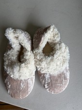 Dearfoam Pink Fuzzy Girls Slippers Size 2-3